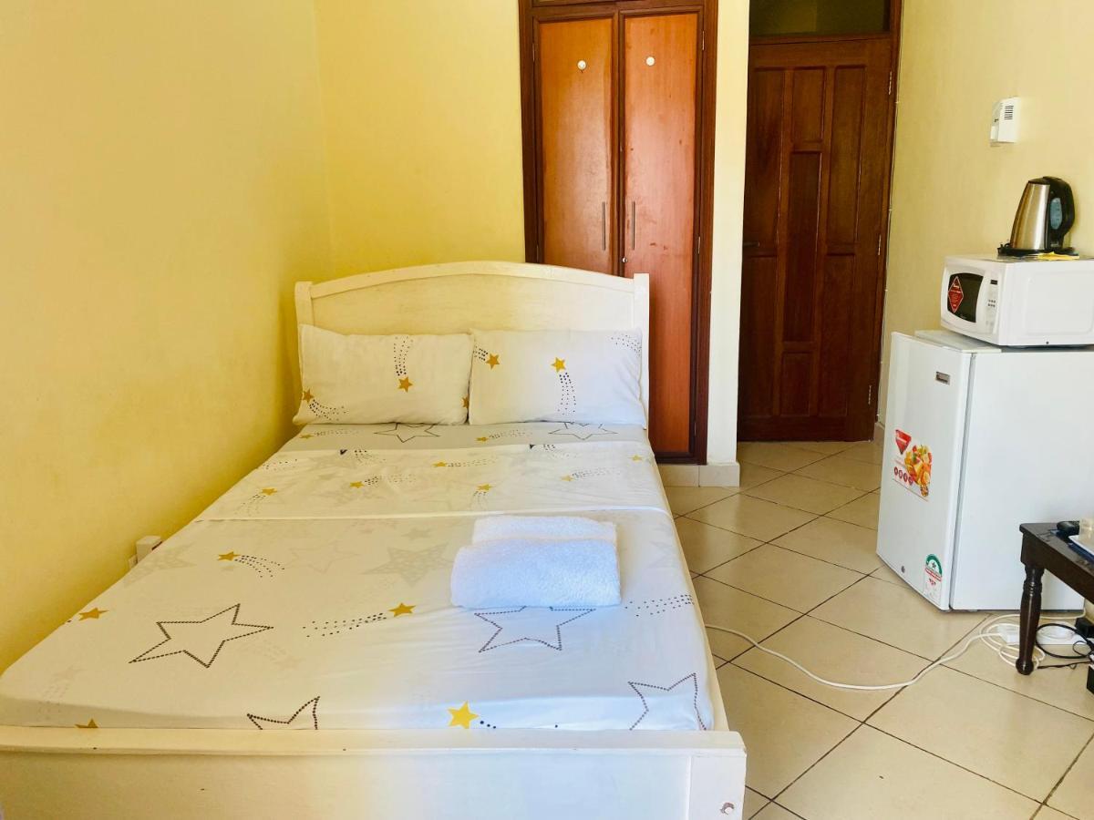Dala Studio - Beach Road Leilighet Mombasa Eksteriør bilde
